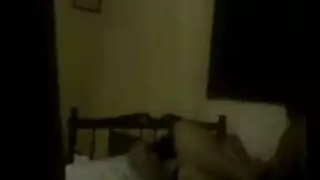 وراء الحجاب: فيلم عربي للكبار خام وصريح