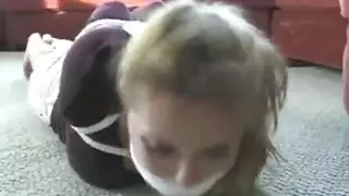 مقيد مضيفة ثاقب
