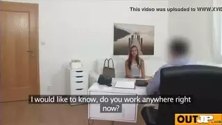 شقراء الروسية فتاة في البيت المجاور