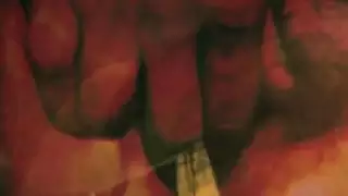رجل مع نساء كثر