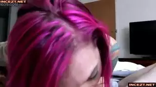 أثداء كبيرة وجسم ساخن في فعل إباحي مكثف