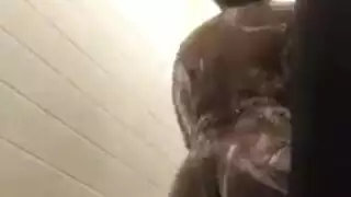 كتاكيت هاوية مثيرة تتعرض للجماع بقوة أمام الكاميرا