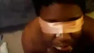 مقيدة، معصوبة العينين، وتؤخذ بإيلاج مزدوج لساعات