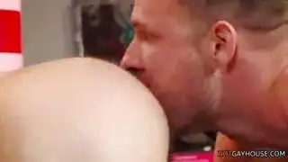 سميك قطعة كبيرة مثلي الجنس